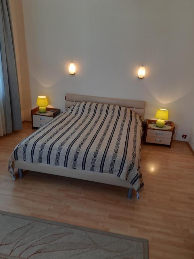 Romeo Family Apartments تالين المظهر الخارجي الصورة