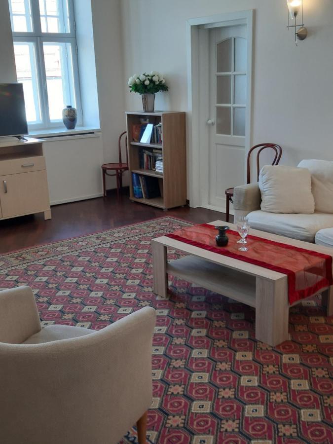 Romeo Family Apartments تالين المظهر الخارجي الصورة