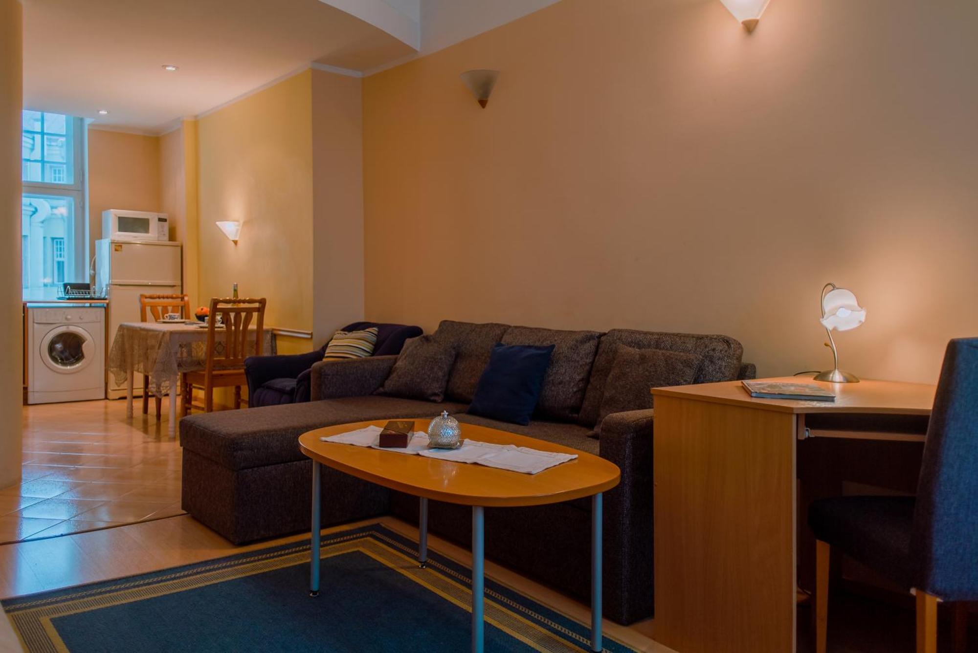 Romeo Family Apartments تالين المظهر الخارجي الصورة