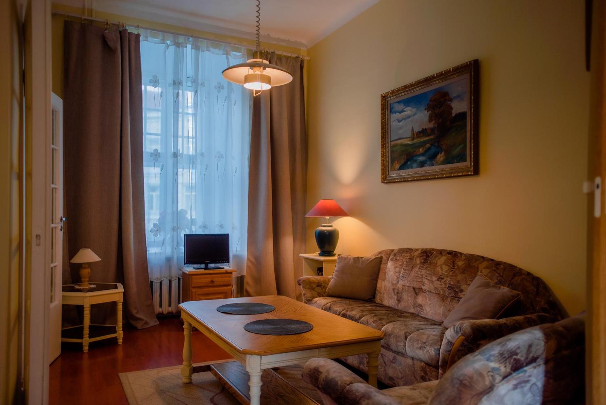 Romeo Family Apartments تالين المظهر الخارجي الصورة