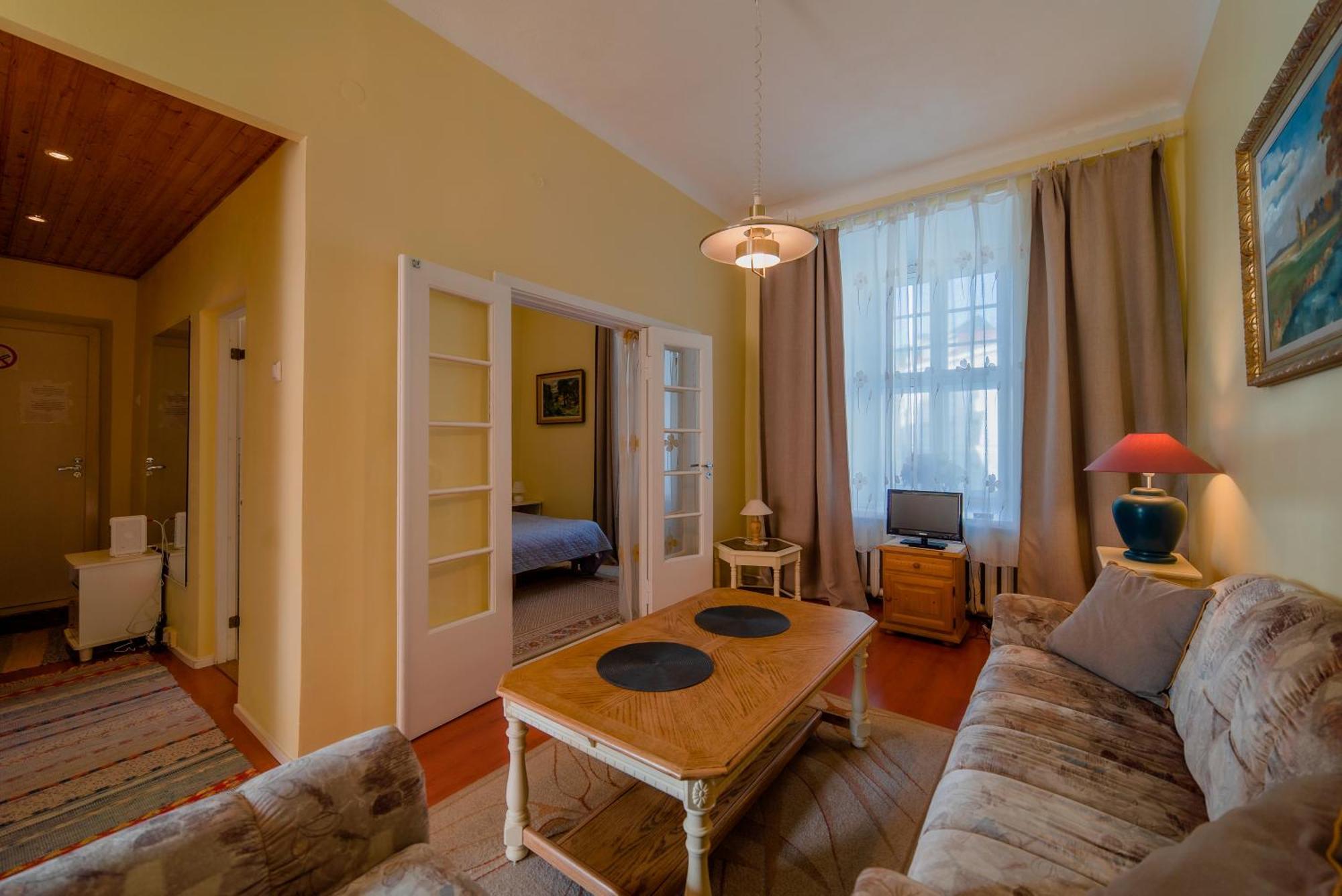 Romeo Family Apartments تالين المظهر الخارجي الصورة