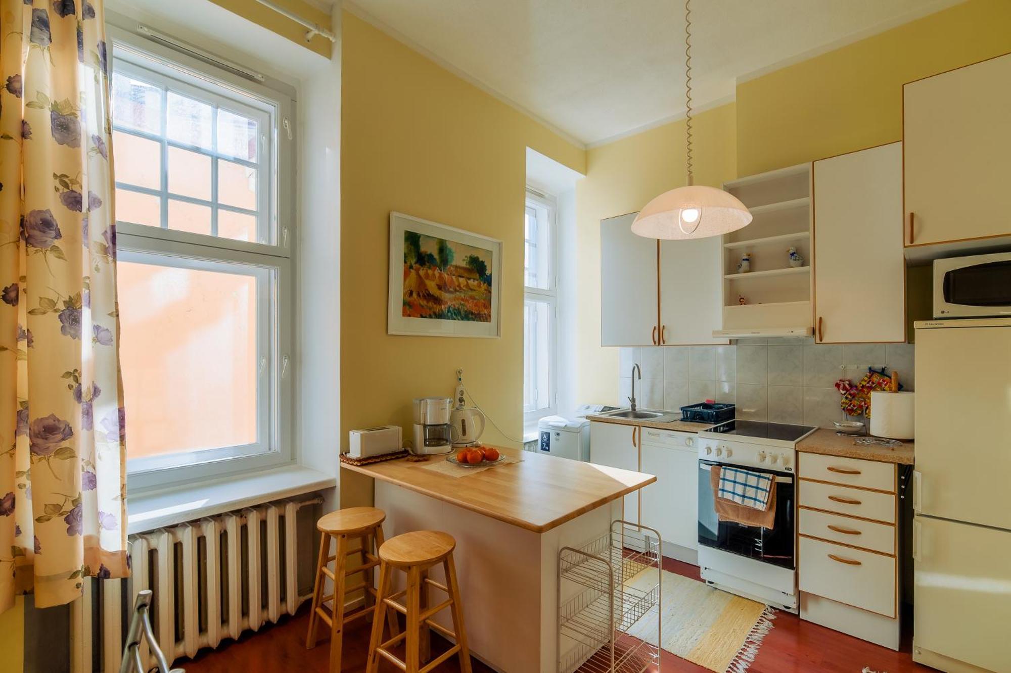 Romeo Family Apartments تالين المظهر الخارجي الصورة