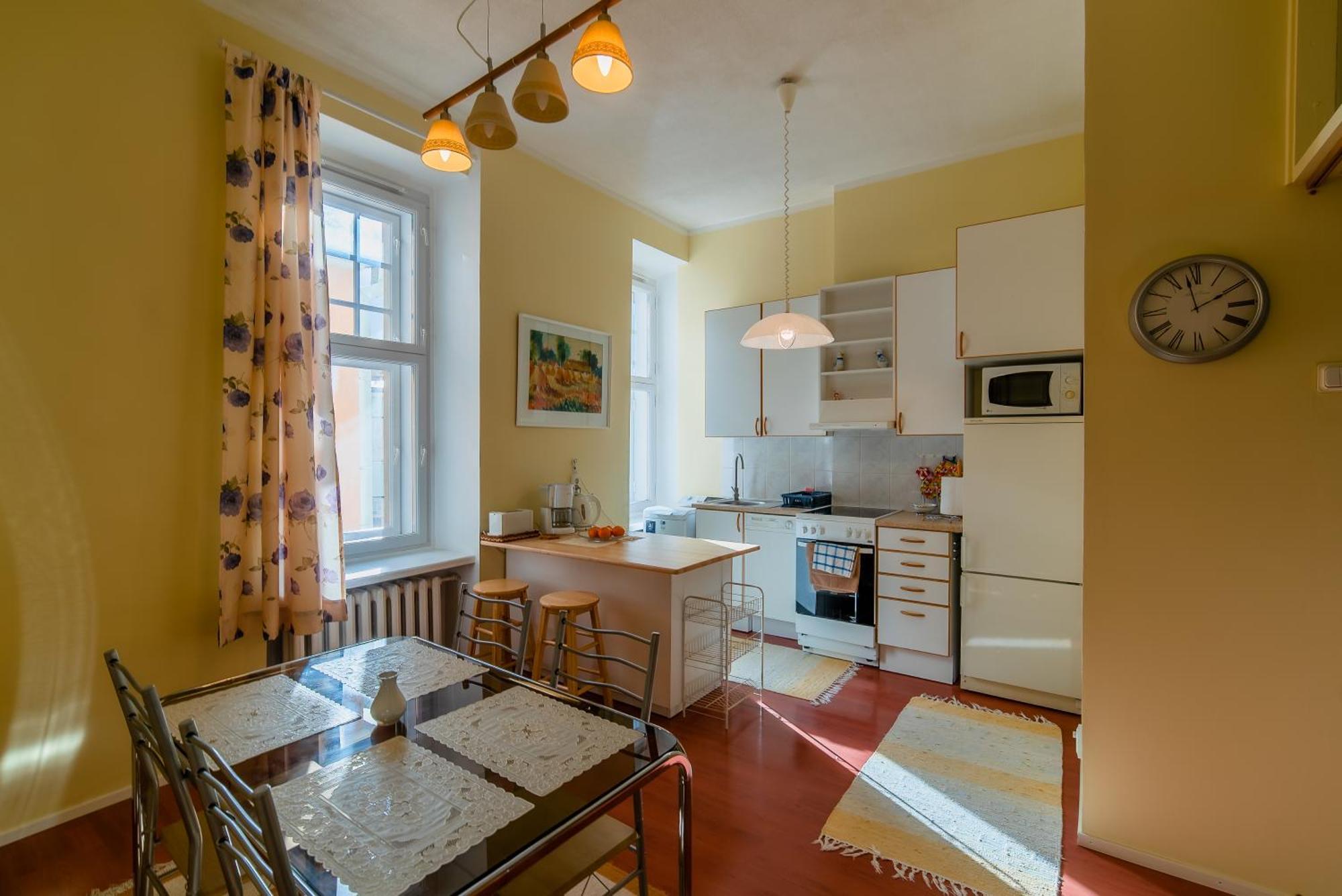 Romeo Family Apartments تالين المظهر الخارجي الصورة