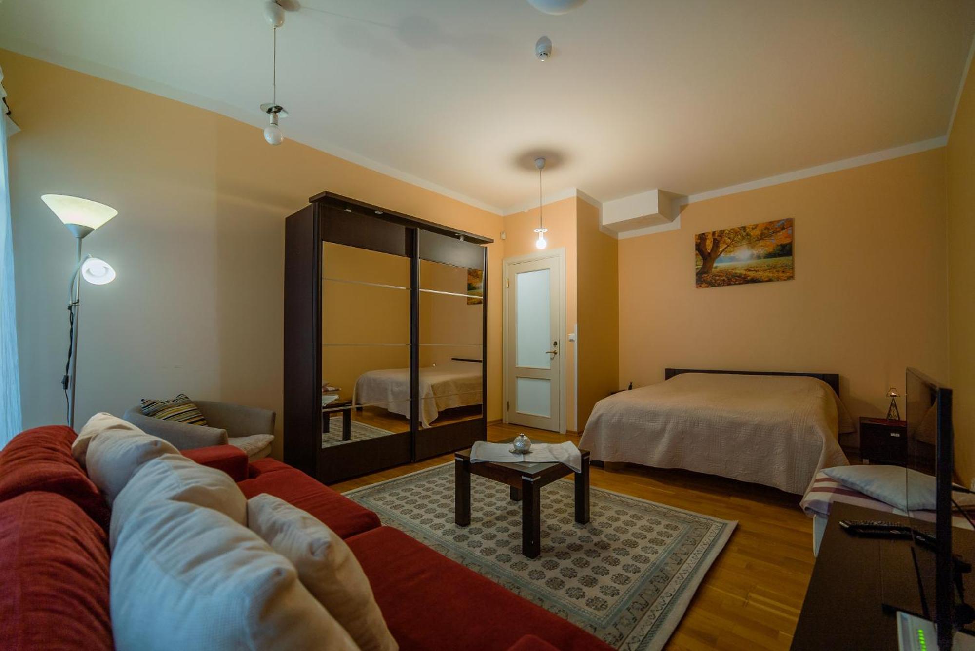 Romeo Family Apartments تالين المظهر الخارجي الصورة